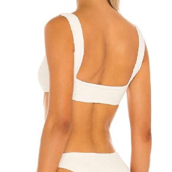 1. Lovers + Friends Fun Loving Nikon Top M - Picture 3 of 12